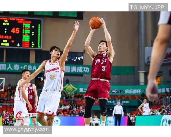 CBA激战浙江稠州对决深圳队争夺季后赛席位的关键之战
